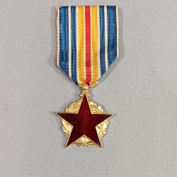 FRANCE MEDAILLE DES BLESSES GUERRE 1914-1918 1939-1945 MODELE SECOND TYPE FABRICATION ANCIENNE