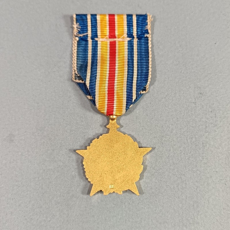 FRANCE MEDAILLE DES BLESSES GUERRE 1914-1918 1939-1945 MODELE SECOND TYPE FABRICATION ANCIENNE