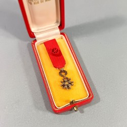SUPERBE !! FRANCE REDUCTION DE LA MEDAILLE D'OFFICIER DE L'ORDREDE LA LEGION D'HONNEUR FABRICATION LUXE EN OR ET BRILLANTS
