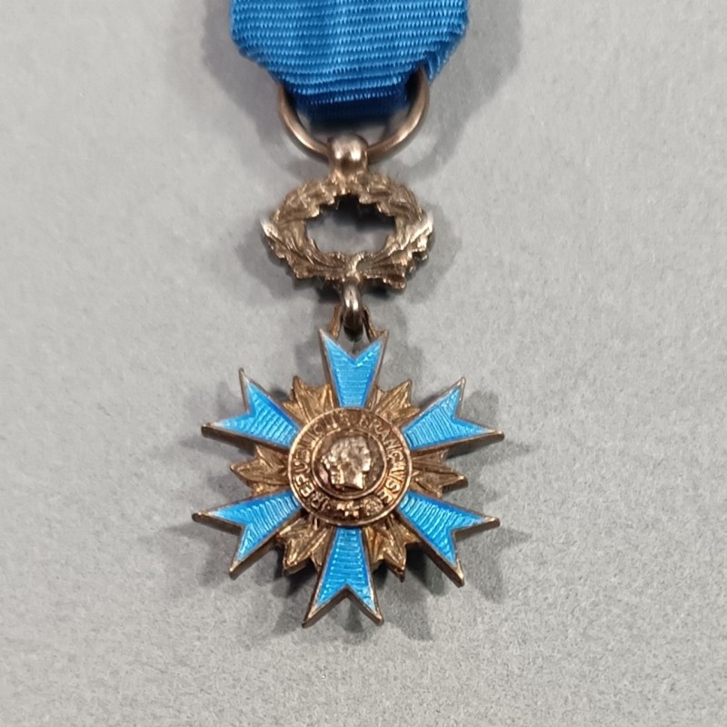 FRANCE REDUCTION DE LA MEDAILLE DE COMMANDEUR DE L'ORDRE NATIONAL DU MERITE ONM EN ARGENT