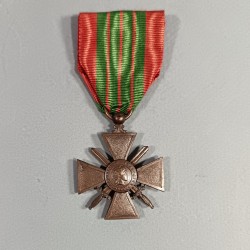 FRANCE MEDAILLE CROIX DE LA SECONDE GUERRE 1939-1945 SANS DATEE AU DOS MODELE DE LONDRE FRENCH WAR CROSS WW2 LONDON MADE