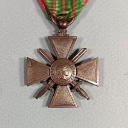 FRANCE MEDAILLE CROIX DE LA SECONDE GUERRE 1939-1945 SANS DATEE AU DOS MODELE DE LONDRE FRENCH WAR CROSS WW2 LONDON MADE