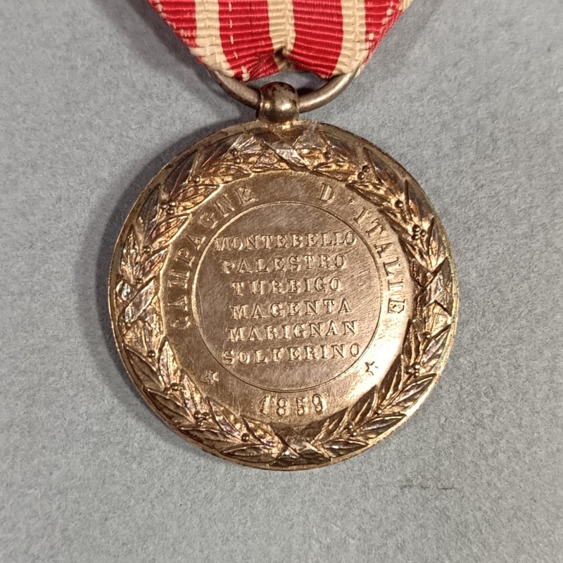 MEDAILLE EN ARGENT DE LA CAMPAGNE D'ITALIE NAPOLEON III 1859 SECOND EMPIRE SIGNEE E. FALOT ET POINCONNEE SUR L'ANNEAU
