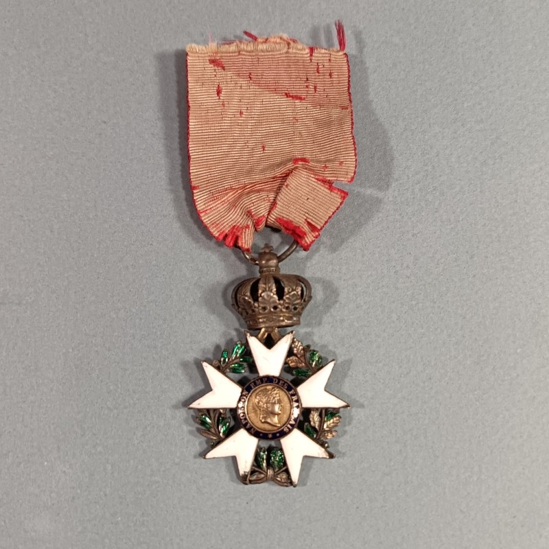 MEDAILLE DE CHEVALIER DE L'ORDRE DE LA LEGION D'HONNEUR PREMIERE EMPIRE 3 ème TYPE