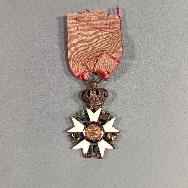 MEDAILLE DE CHEVALIER DE L'ORDRE DE LA LEGION D'HONNEUR PREMIERE EMPIRE 3 ème TYPE