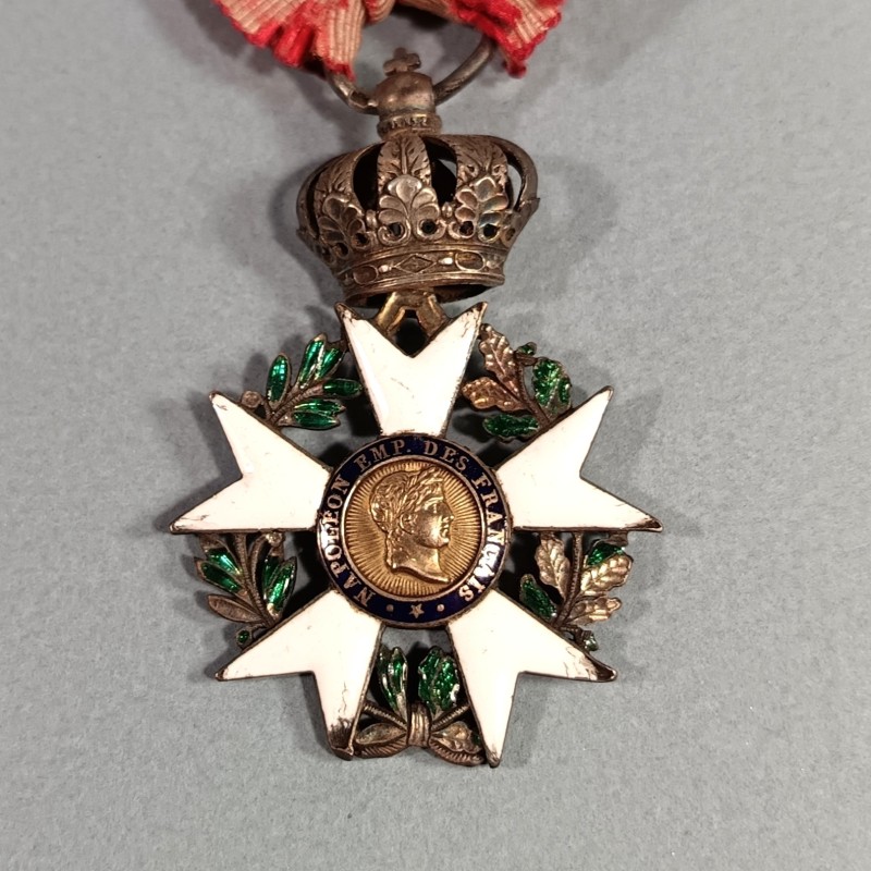 MEDAILLE DE CHEVALIER DE L'ORDRE DE LA LEGION D'HONNEUR PREMIERE EMPIRE 3 ème TYPE