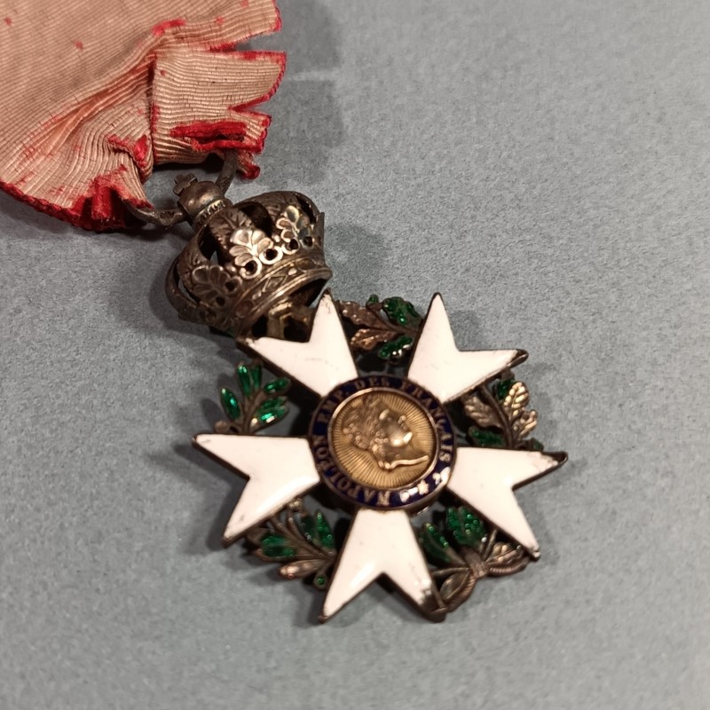 MEDAILLE DE CHEVALIER DE L'ORDRE DE LA LEGION D'HONNEUR PREMIERE EMPIRE 3 ème TYPE