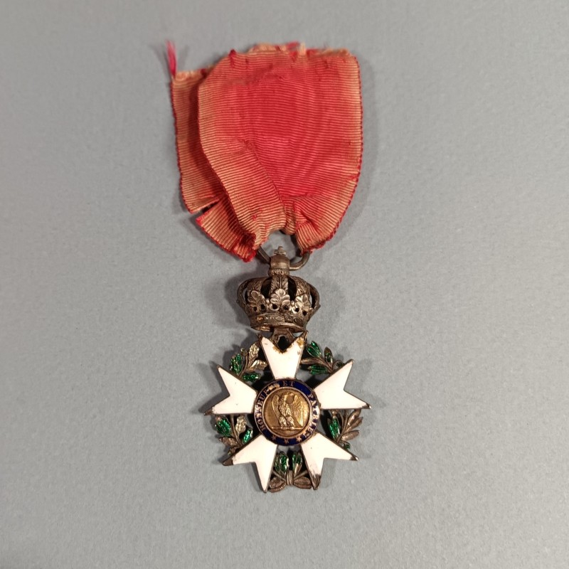 MEDAILLE DE CHEVALIER DE L'ORDRE DE LA LEGION D'HONNEUR PREMIERE EMPIRE 3 ème TYPE