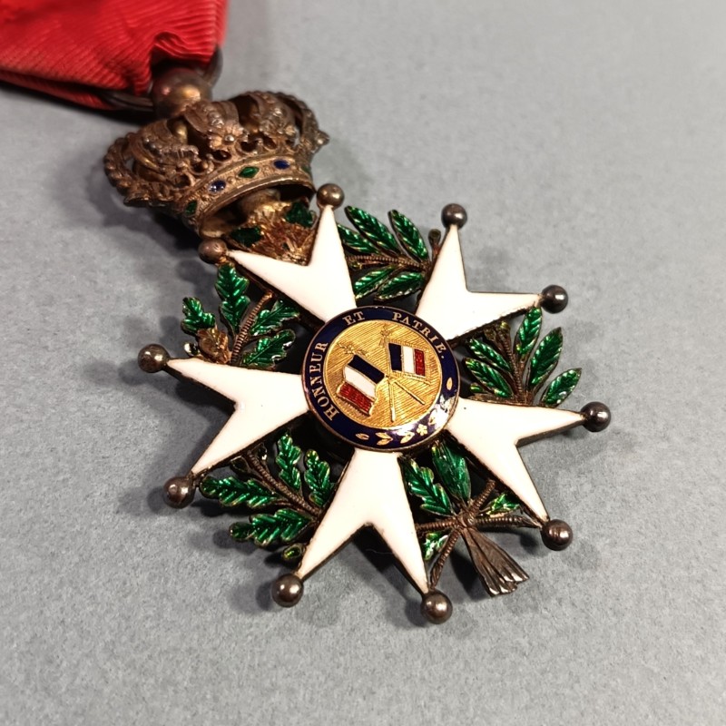 FRANCE MEDAILLE DE CHEVALIER DE L'ORDRE DE LA LEGION D'HONNEUR MODELE MONARCHIE DE JUILLET 1830 1848 LOUIS PHILIPPE