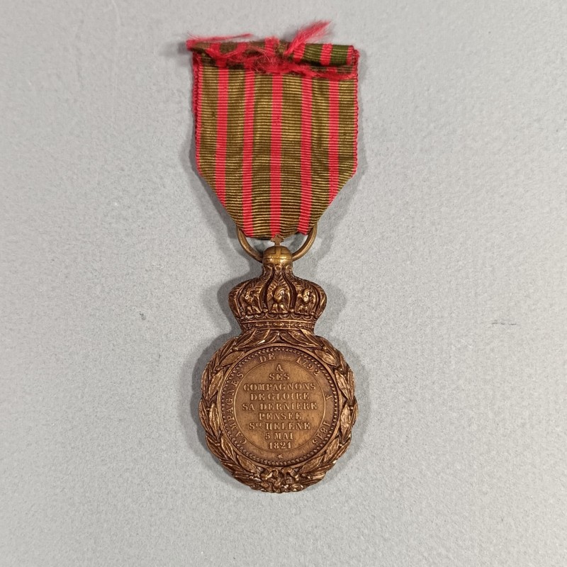 MEDAILLE DE STE HELENE NAPOLEON Ier 1821 A SES COMPAGNONS DE GLOIRE SOUVENIR DES CAMPAGNES DU PREMIER EMPIRE GRANDE ARMEE