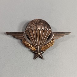 INSIGNE MILITAIRE BREVET PARACHUTISTE NUMEROTE 28290 BREVETE EN 1948 FABRICATION DRAGO ROMAINVILLE