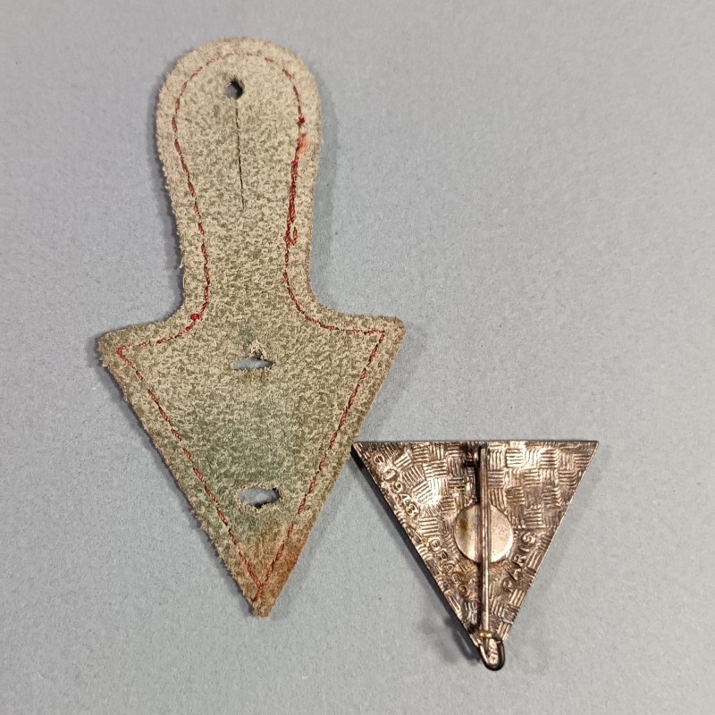 INSIGNE MILITAIRE 2 ème BEP REP PARACHUTISTE LEGION ETRANGERE PARA FABRICATION DRAGO PARIS G1948 VERT CLAIR