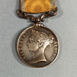MEDAILLE DE L'EXPEDITION DE LA BALTIQUE MEDAILLE EN ARGENT FABRICATION ANGLAISE DISTRIBUEE AUX FRANCAIS 1854 1855 SECOND EMPIRE