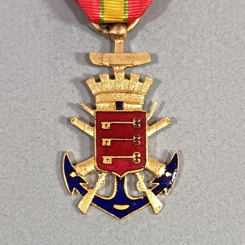 MEDAILLES DES ANCIENS COMBATTANTS COLONIAUX ET DES TROUPES DE MARINE GUERRE DE 1870 1871 POUR LA VILLE D'AVIGNON