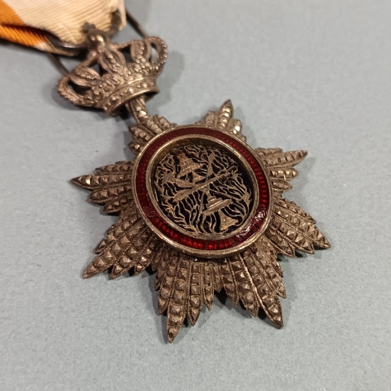 CAMBOGE MEDAILLE DE CHEVALIER DE L'ORDRE ROYAL DU CAMBODGE RUBAN DU CAMBODGE ORDRE COLONIAL