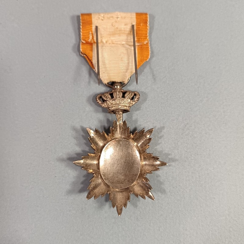 CAMBOGE MEDAILLE DE CHEVALIER DE L'ORDRE ROYAL DU CAMBODGE RUBAN DU CAMBODGE ORDRE COLONIAL