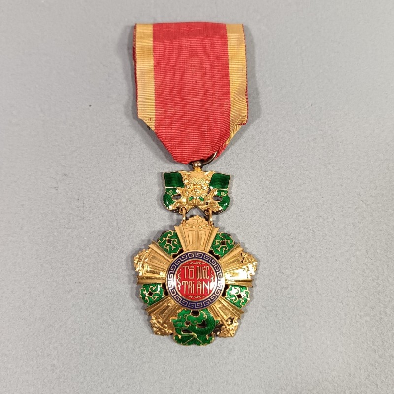 VIETNAM MEDAILLE DE CHEVALIER DE L'ORDRE NATIONAL DU VIETNAM A PARTIR DE 1950