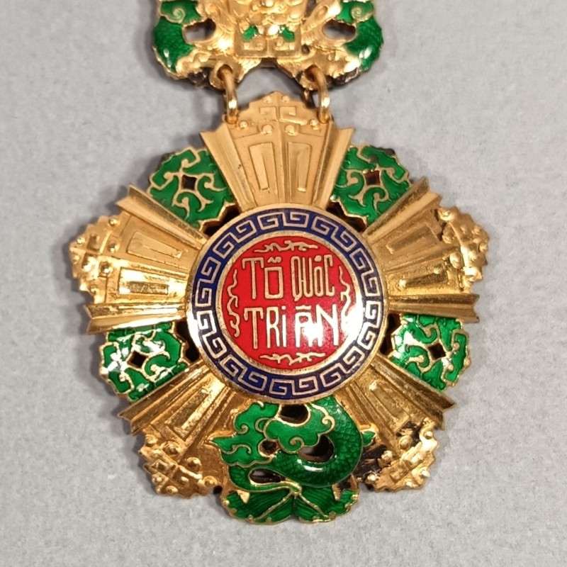 VIETNAM MEDAILLE DE CHEVALIER DE L'ORDRE NATIONAL DU VIETNAM A PARTIR DE 1950