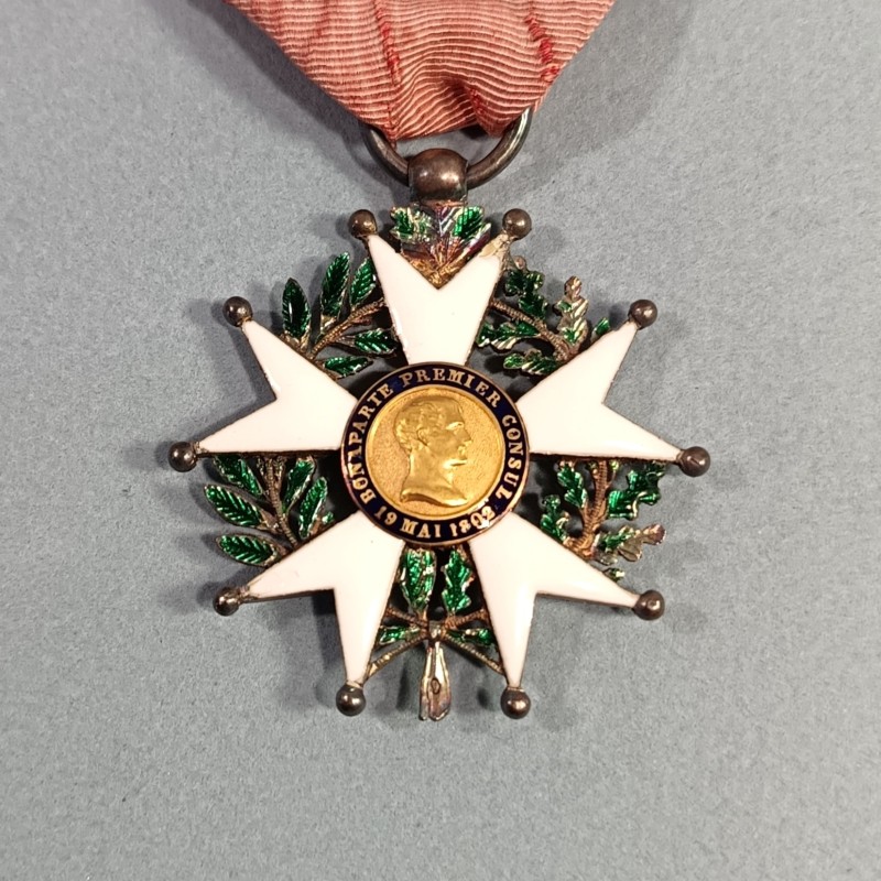 FRANCE MEDAILLE DE CHEVALIER DE L'ORDRE DE LA LEGION D'HONNEUR MODELE 2 ème REPUBLIQUE ET PRESIDENCE 1848 1852 NAPOLEON III