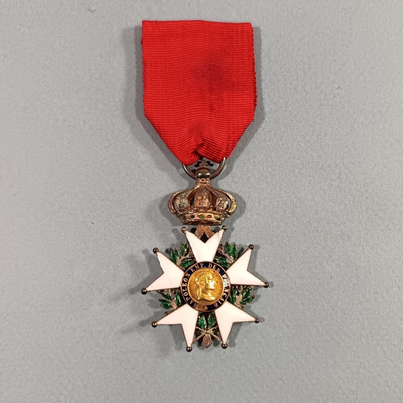 FRANCE MEDAILLE DE CHEVALIER DE L'ORDRE DE LA LEGION D'HONNEUR MODELE SECOND EMPIRE 1852 1870 NAPOLEON III