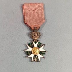 FRANCE MEDAILLE DE CHEVALIER DE L'ORDRE DE LA LEGION D'HONNEUR MODELE 3/4 DE TAILLE RESTAURATION LOUIX XVIII CHARLES X 1814 1830