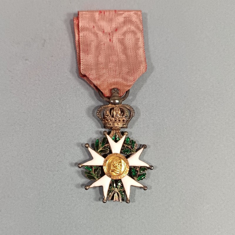 FRANCE MEDAILLE DE CHEVALIER DE L'ORDRE DE LA LEGION D'HONNEUR MODELE 3/4 DE TAILLE RESTAURATION LOUIX XVIII CHARLES X 1814 1830