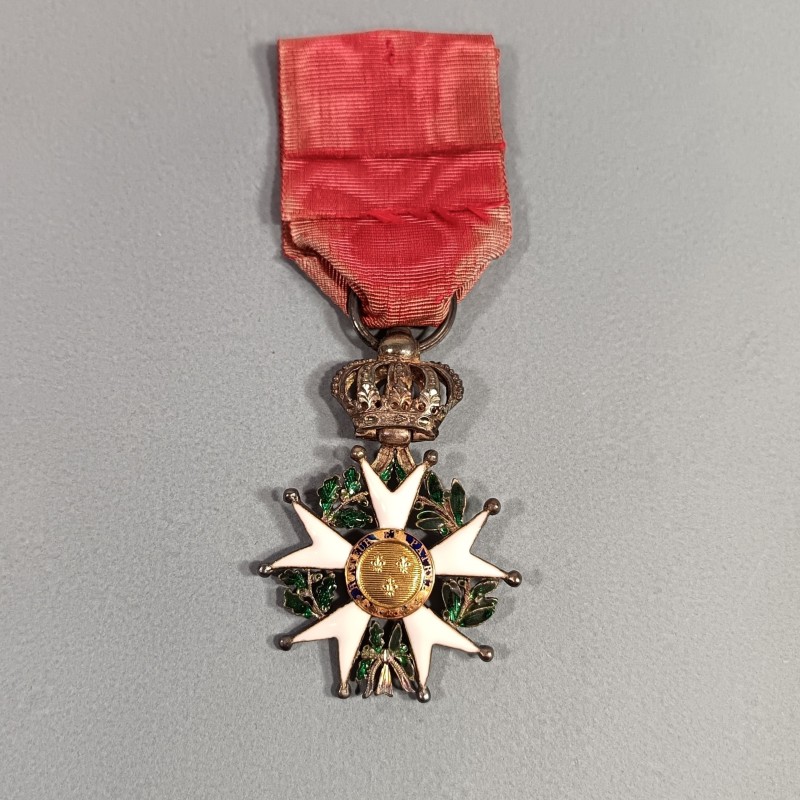 FRANCE MEDAILLE DE CHEVALIER DE L'ORDRE DE LA LEGION D'HONNEUR MODELE 3/4 DE TAILLE RESTAURATION LOUIX XVIII CHARLES X 1814 1830
