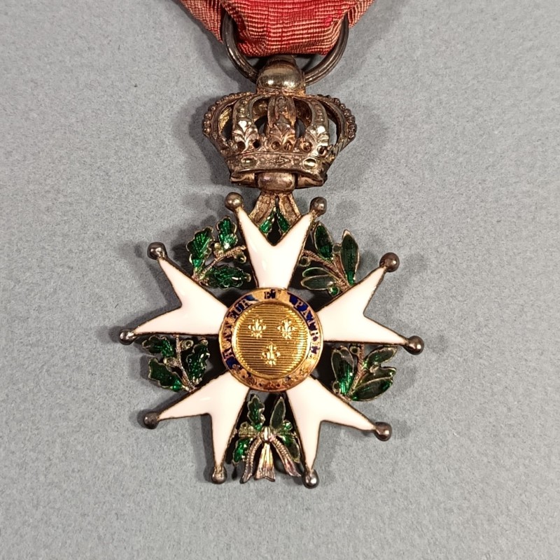 FRANCE MEDAILLE DE CHEVALIER DE L'ORDRE DE LA LEGION D'HONNEUR MODELE 3/4 DE TAILLE RESTAURATION LOUIX XVIII CHARLES X 1814 1830