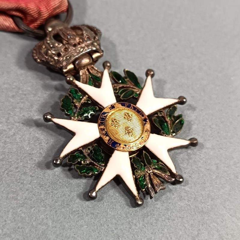 FRANCE MEDAILLE DE CHEVALIER DE L'ORDRE DE LA LEGION D'HONNEUR MODELE 3/4 DE TAILLE RESTAURATION LOUIX XVIII CHARLES X 1814 1830