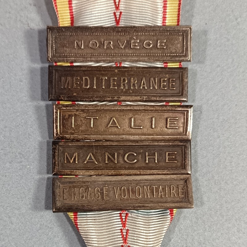 MEDAILLE COMMEMO GUERRE 39-45 ARMEE DE LIBERATION AVEC BARRETTES NORVEGE MEDITERRANEE ITALIE MANCHE ENGAGE VOLONTAIRE
