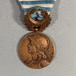 FRANCE MEDAILLE DU LEVANT SYRIE CILICIE AVEC BERRETTE LEVANT RUBAN TISSAGE ANGLAIS