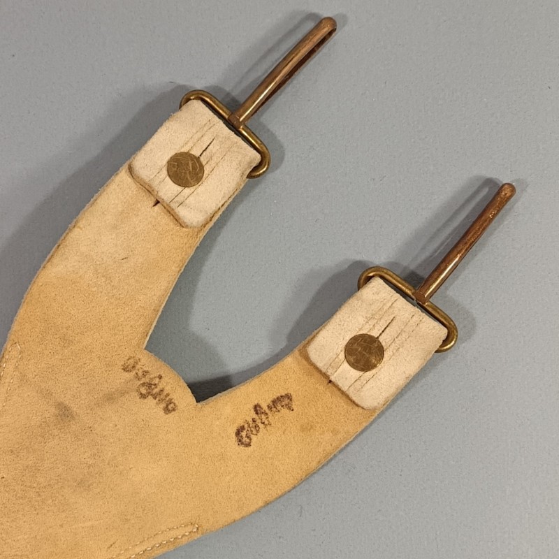 PORTE BAIONNETTE EN BUFFLETERIE BLANCHE GENDARMERIE POUR TENUE DE PARADE 1920 -1931 CHASSEPOT GRAS LEBEL ET BERTHIER
