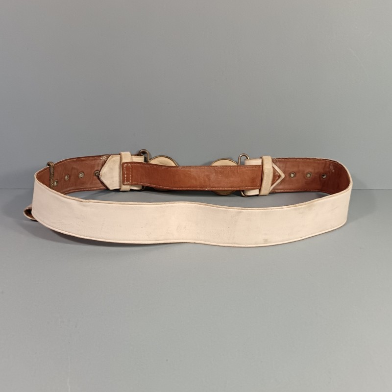 CEINTURON D'UNIFORME D'OFFICIER TENUE 1931 BLANCHE TROUPES COLONIALES CAVALERIE ET GENDARMERIE BOUCLES ARGENTEES