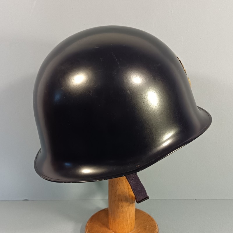 CASQUE MODELE 1951 DE GENDARMERIE NEUF DE STOCK GRENADE DOREE LINER DATE 1966 AVEC SON COUVRE CASQUE GENDARME MOBILE