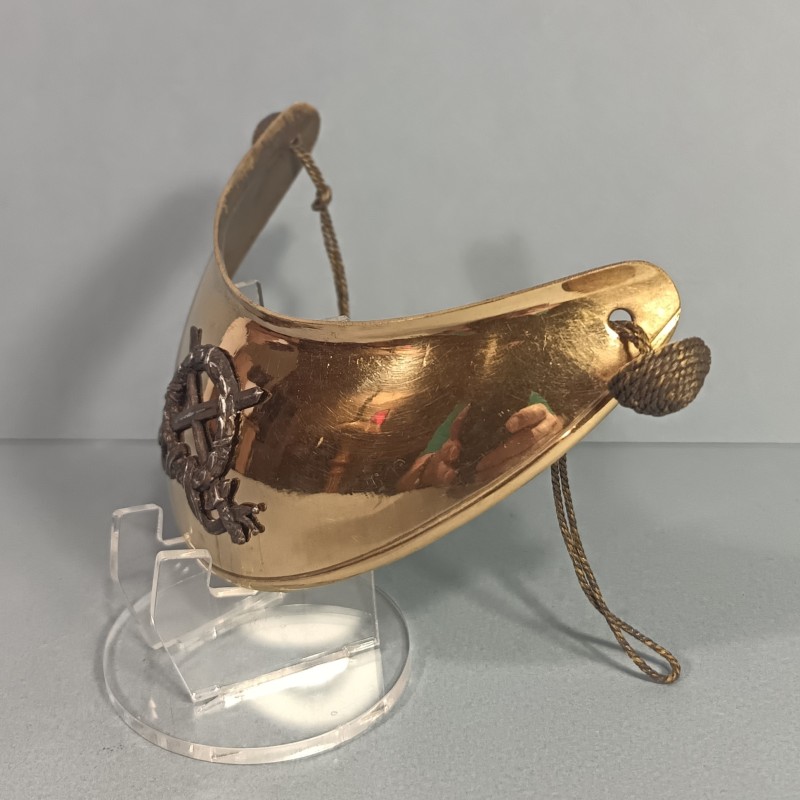 HAUSSE COL OFFICIER D'INFANTERIE TROISIEME REPUBLIQUE MODELE 1872 AVEC SES BOUTONS DE FIXATION