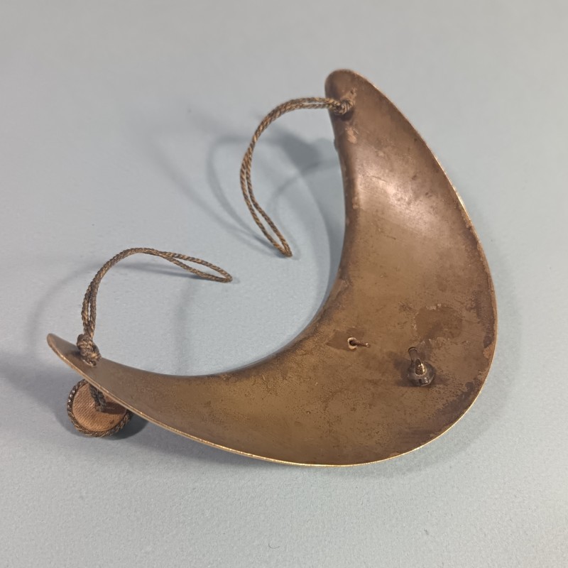 HAUSSE COL OFFICIER D'INFANTERIE TROISIEME REPUBLIQUE MODELE 1872 AVEC SES BOUTONS DE FIXATION