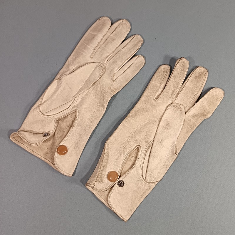 PAIRE DE GANTS EN CUIR BLANC TENUE DE SORTIE MILITAIRE 1900 1931 GARDE AU DRAPEAU TAILLE 8
