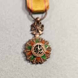 TUNISIE REDUCTION DE LA MEDAILLE D'OFFICIER DE L'ORDRE TUNISIEN DU NICHAN IFTIKHAR MUHAMMAD EL HADI 1902-1906