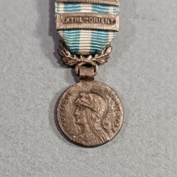REDUCTION DE LA MEDAILLE COLONIALE AVEC 3 BARRETTES MAROC TUNISIE EXTREME ORIENT