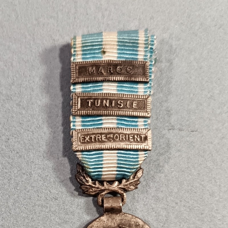 REDUCTION DE LA MEDAILLE COLONIALE AVEC 3 BARRETTES MAROC TUNISIE EXTREME ORIENT