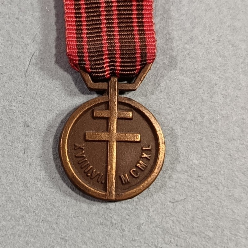REDUCTION DE LA MEDAILLE DE LA RESISTANCE RESISTANTS 1939 1945