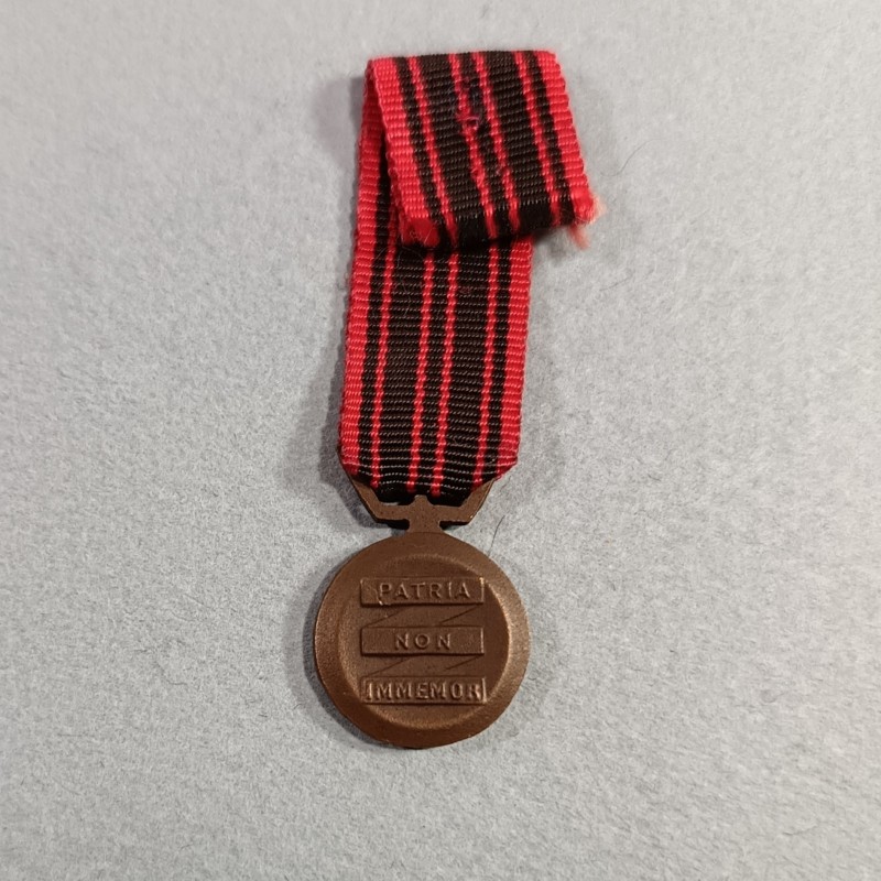 REDUCTION DE LA MEDAILLE DE LA RESISTANCE RESISTANTS 1939 1945