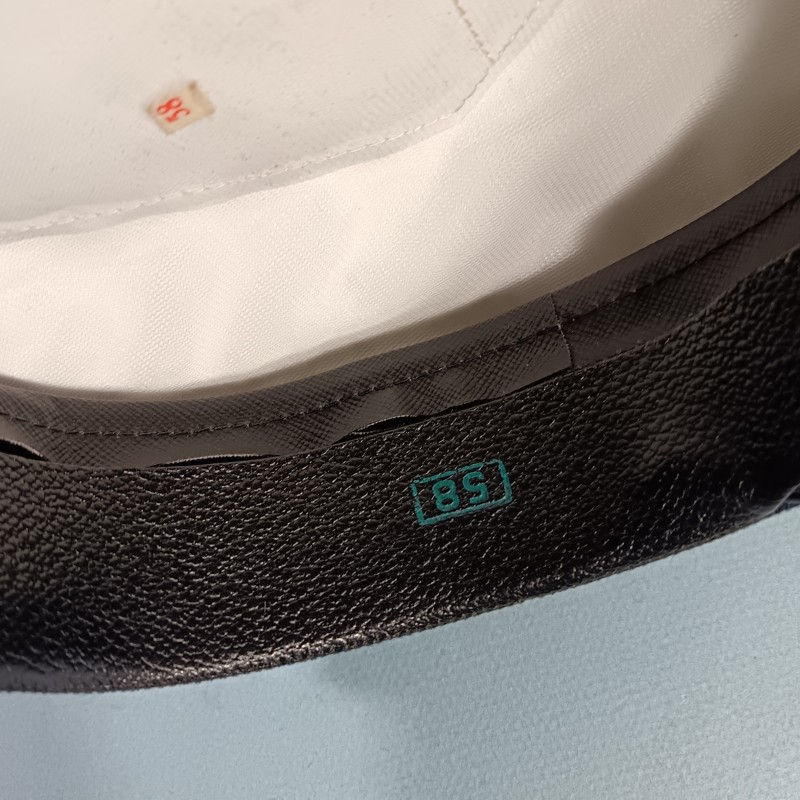 CASQUETTE MARINE DE CONTROLEUR DES DOUANES MARITIMES ANNEES 1980 TAILLE 58