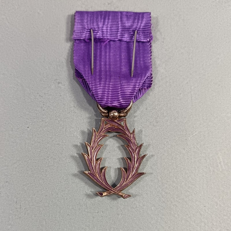 FRANCE MEDAILLE DE CHEVALIER DE L'ORDRE DES PALMES ACADEMIQUES EN ARGENT