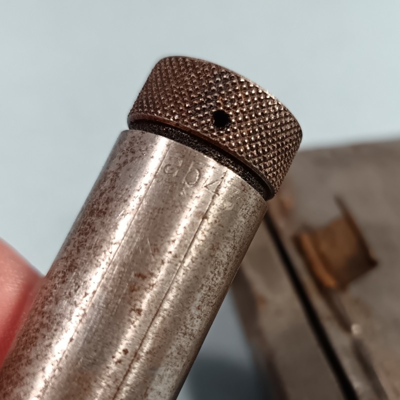 KIT NECESSAIRE DE NETTOYAGE POUR FUSIL ALLEMAND MAUSER K98 FABRICANT HAWIG SECONDE GUERRE