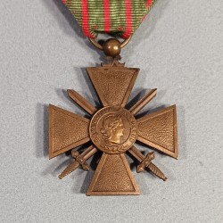 CROIX DE GUERRE 1914-1916 AVEC UNE ETOILE POUR CITATION A L'ORDRE DU REGIMENT WAR CROSS 1914 1918