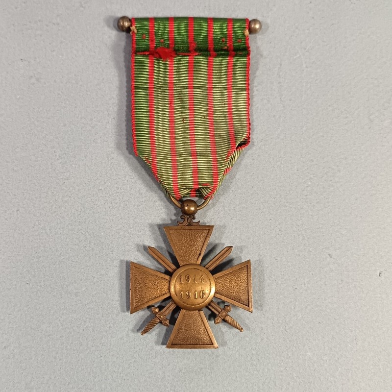 CROIX DE GUERRE 1914-1916 AVEC UNE ETOILE POUR CITATION A L'ORDRE DU REGIMENT WAR CROSS 1914 1918