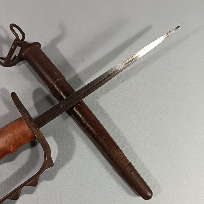 SUPERBE !! COUTEAU DE COMBAT US17 MODELE TRENCH KNIFE FABRICATION L.F. & C. 1917 FIGTH KNIFE WW1 TRES BELLE PATINE