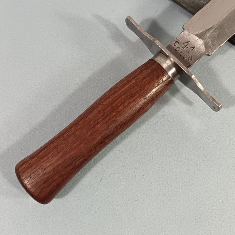 COUTEAU DE TRANCHEES VENGEUR DE 1870 FABRICATION SECOND TYPE MARQUEE GONON 41 FABRICANT A PARIS GUERRE 1914 1918 ET 1939 1940