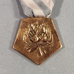 FRANCE MEDAILLE POUR LA DEPORTATION ET L'INTERNEMENT POUR FAIT DE RESISTANCE ANCIENS COMBATTANTS SECONDE GUERRE